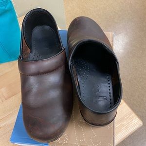 Dansko Nursing Shoes (PRO XP)